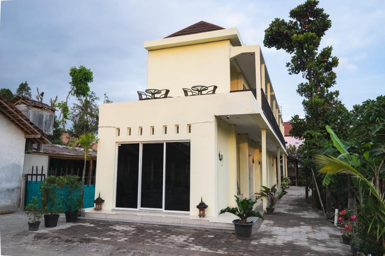 Oyo 1855 Elise Exclusive Residence Balong  Exterior photo