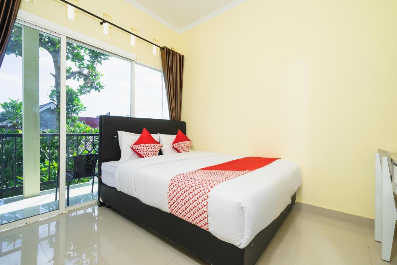 Oyo 1855 Elise Exclusive Residence Balong  Exterior photo